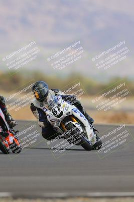 media/Sep-11-2022-SoCal Trackdays (Sun) [[81b7e951af]]/Turn 14 (1130am)/